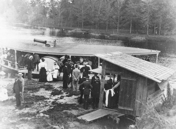 Waverly Park - Steamboat Dock
